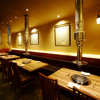 A rich Yakiniku (Grilled meat) space for adults