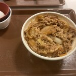 すき家 - 牛丼と卵