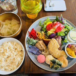 口コミ一覧 : 【閉店】ワン ドロップ カフェ （one drop cafe） - 汐入