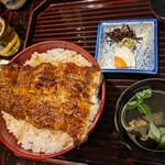 Inakaan - うな丼 竹