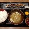 炭火焼干物定食 しんぱち食堂 - 