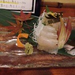 白雪 - ヒラメの昆布〆　盛り付けがもりもり