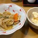 きくち - 定食には小鉢が２つ