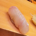 すし処 みや古分店 - ひらめ