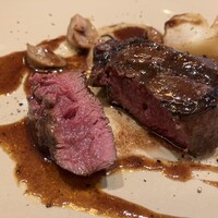 イル カルディナーレ 銀座コリドー店 - レアの美しい断面