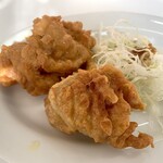 ラーメンとん太 - 唐揚げは2個。
