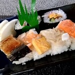 立花寿司 - 穴子、エビ＆玉子、バッテラ、サーモン、太巻、カッパと種類が多く嬉しい♪