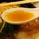 伍年食堂 - 透き通ったスープはとてもおいしい！