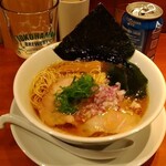 伍年食堂 - ラーメン800円。地産地消で無化調というこだわり！