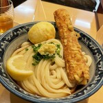 梅田 釜たけうどん - 