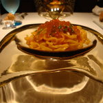 キメラ - イクラのシャンパンマリネと毛蟹のカペッリーニ　濃厚赤ピーマンソース 