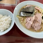 ラーメンショップ - ネギチャーシューメンと半ライス