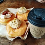 GROOVE DOUGHNUTS - 