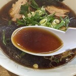 Kyoutei Ra-Men Uwo Toyo - チャーシューメン￥1.000 たまり醤油使用の漆黒スープ