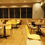 ロッテリア リヴィンよこすか店 - ソーシャルディスタンスはバッチリです！