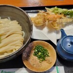 本格手打うどん あらた - 