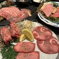 和牛焼肉わ - 牛タン３種盛り  それぞれがめちゃくちゃ美味しい