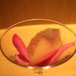 RISTORANTE IL NODO - 水野果樹園リンゴ”フジ” 平塚横田さんのバラアップ