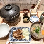 アコメヤ食堂 - 土鍋ごはん御膳　肉（山峰豚の生姜焼き）