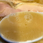 樹真 - 濃厚でコラーゲンたっぷりのスープ