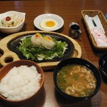 びっくりドンキー - ねぎポンおろしバーグステーキ　他