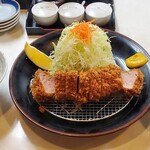 まるやま食堂 - 特上ヒレひれかつ定食(220g)(ご飯少な目)