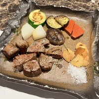 宮崎尾崎牛 鉄板焼き 吟 梅田ヒルトンプラザウエスト - 