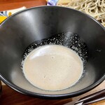 目白大村庵 - ・信州名物くるみ蕎麦をマカダミアナッツに代えて