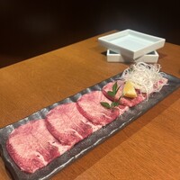 松阪牛炭火焼肉 東海亭 - 