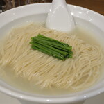 麺庵 利休 - シジミーペイジ 斜め後ろから