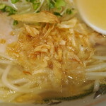 麺庵 利休 - 乾燥ねぎ（揚げねぎ？）