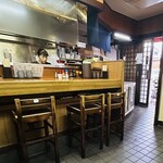 華風料理一芳亭 - 店内