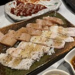 和牛焼肉と新鮮ホルモン MIYAKO - 