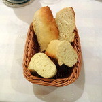 サラマンジェ ド イザシ ワキサカ - トーストされたバゲット