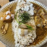 北浜 丁子 - あん肝のカレー、どぶ汁風　燻製豆腐の松茸と海老のそぼろ餡　蕪の胡麻クリーム　玄米あられのつみれ団子　いか昆布のご飯