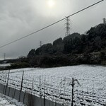 とんかつ かつ匠 - 藤原町の山間部ではもう雪が降ってました。