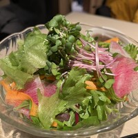 うなぎ 目白ぞろ芽 - グリーンサラダ　800円