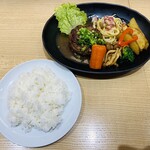 のむらののむカフェ - 「限定ランチ ハンバーグ」1,650円税込み♫ サラダ、スープ、茶碗蒸し、ライス付