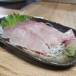 葡萄舎 - かんぱちの刺し身@900円