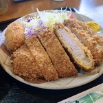とんかつ 竹亭 - 上とんかつ定食1100円