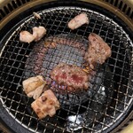 Kuroge wagyuue yone goyakiniku ariran - 