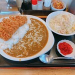 三軒家 - カツカレー大＋チーズトッピング　1,155円