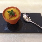 ロティスリー ル パヴィヨン - 小さい植木鉢が可愛い(^ ^)
            オードブルのムース