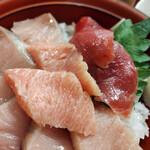 食事処 たむら水産 - 二色丼アップ