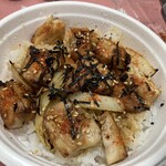 やきとりたけちゃん - 焼鳥丼 Zooooom up！