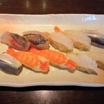 寿司居酒屋 まるがまる - マアジ　赤海老　小肌　海老　炙りエンガワ