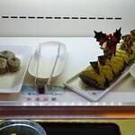 ベイクオーレ - モーンクーヘン、ピスタチオのブッシュドノエル