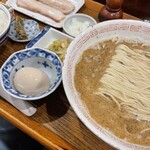 炭火焼濃厚中華そば 奥倫道 - 