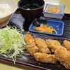 Genzou - 牡蠣フライ(税込960円)と定食セット(税込300円)でお会計は1,260円也
                ①牡蠣フライ《6個》、千切りキャベツ②切干大根&人参&油揚げ【小鉢】③白ご飯④お吸い物⑤お漬け