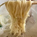 ナカムラボ。TOKYO - 加水率の高いモッチモチ細麺